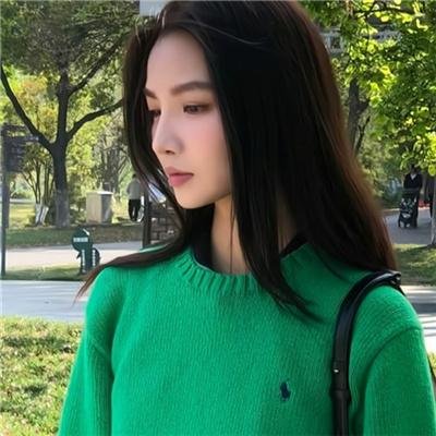 周日正午 封面
