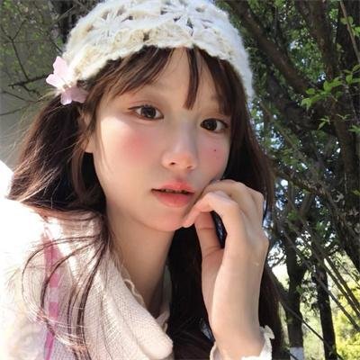 敌营十八年 封面